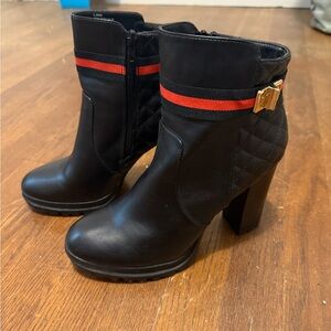 Shoe Dazzle Black and Red Heeled Boots with Chunky Heel